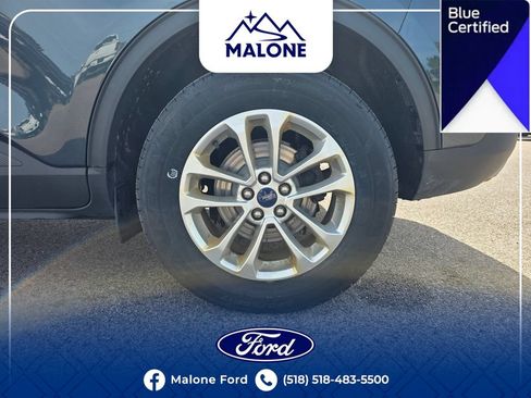 Certified 2022 Ford Escape SE w/ Cold Weather Package AWD/4WD image 12
