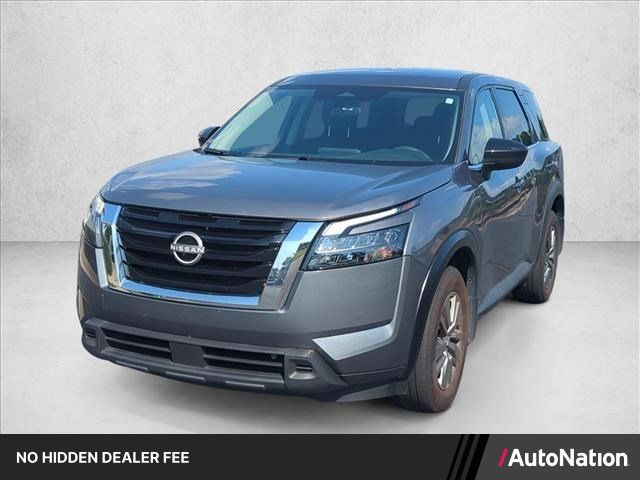 Used 2025 Nissan Pathfinder S FWD image 1