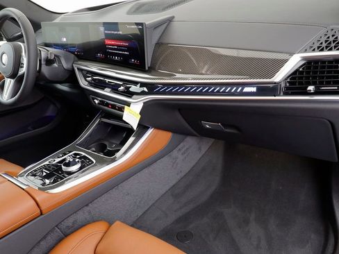 New 2026 BMW X5 M60i image 22