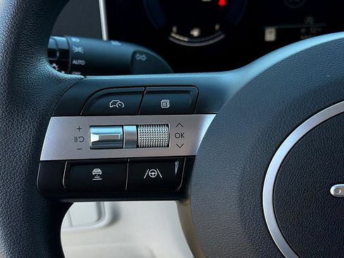 Certified 2025 Hyundai Tucson SEL image 16