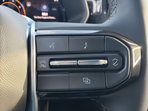 New 2026 Chevrolet Colorado W/T image 15