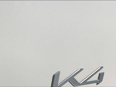 Used 2025 Kia K4 FWD image 9