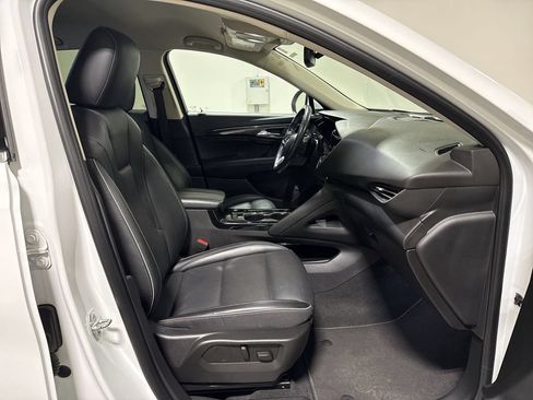 Used 2023 Buick Envision Essence FWD image 21