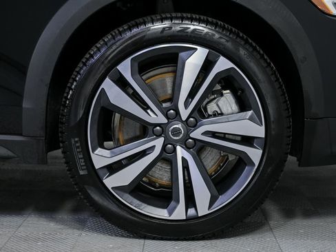 Certified 2025 Volvo V60 B5 Cross Country Plus image 39