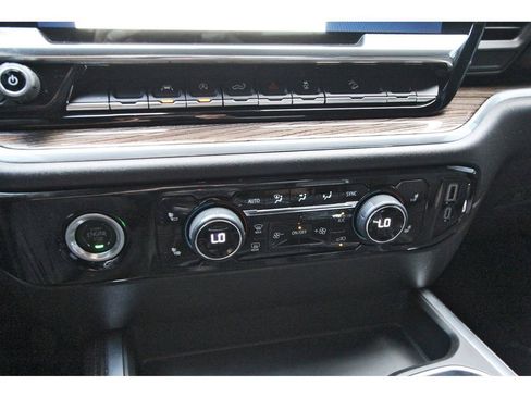 Used 2024 Chevrolet Silverado 1500 RST w/ Z71 Off-Road Package image 27