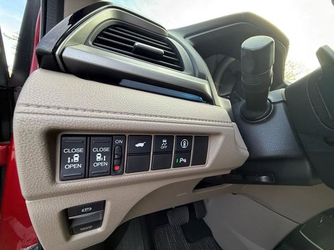 Used 2022 Honda Odyssey Touring image 20