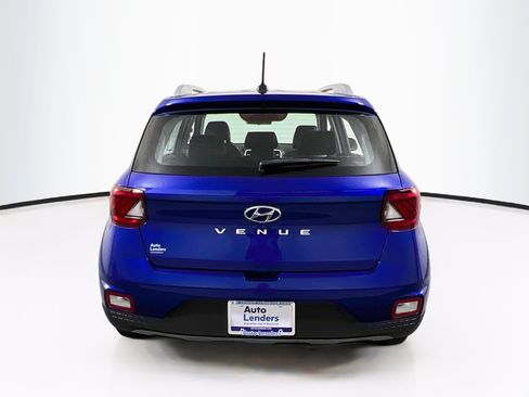 Used 2023 Hyundai Venue Limited w/ Cargo Package FWD image 6