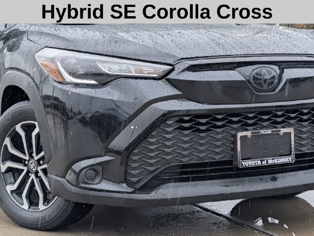 Used 2023 Toyota Corolla Cross AWD Hybrid image 3