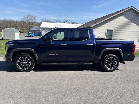Used 2024 Toyota Tundra Limited AWD/4WD image 6