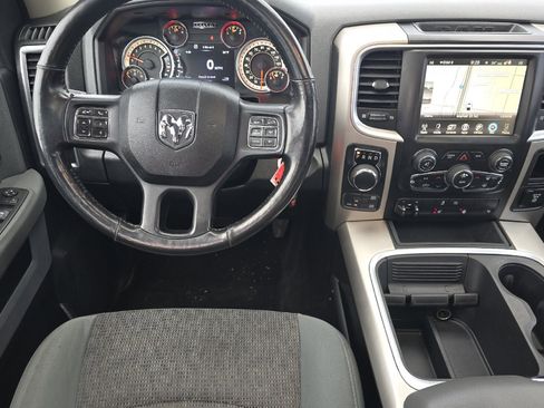 Used 2017 RAM 1500 Classic SLT w/ SLT Plus D←cor Group image 14