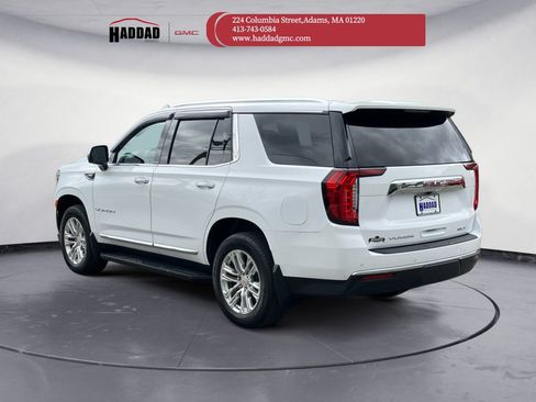 Certified 2022 GMC Yukon SLT w/ SLT Luxury Package AWD/4WD image 6