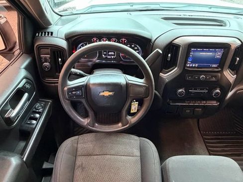 Used 2020 Chevrolet Silverado 1500 Custom w/ Custom Value Package RWD image 18