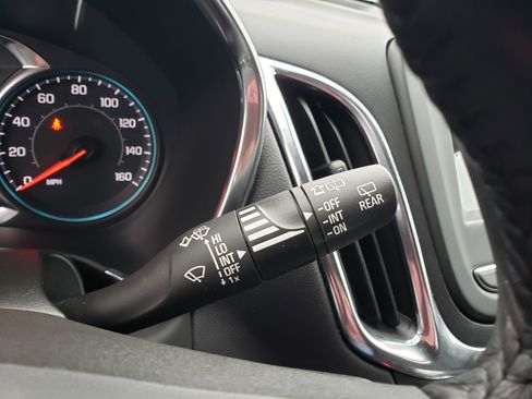 Used 2022 Chevrolet Equinox LT w/ Driver Convenience Package image 19