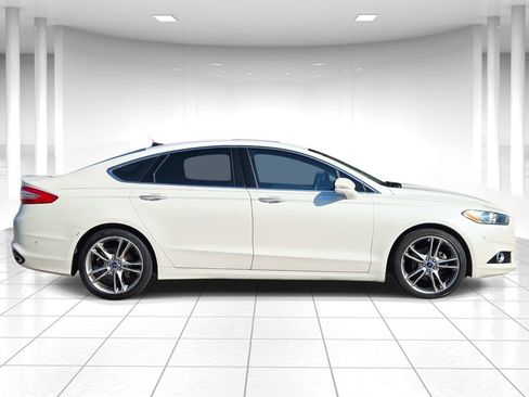 Used 2014 Ford Fusion Titanium FWD image 2