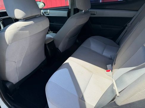 Used 2016 Toyota Corolla LE FWD image 4