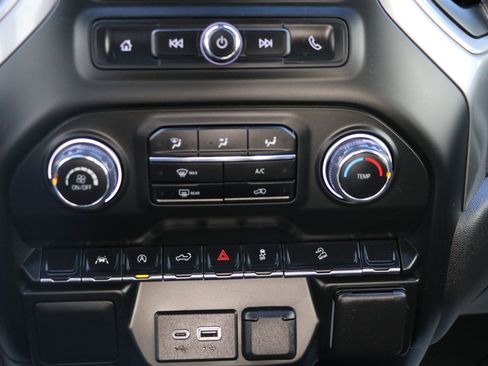 Used 2024 Chevrolet Silverado 1500 Custom Trail Boss w/ Turbomax Blackout Package image 22