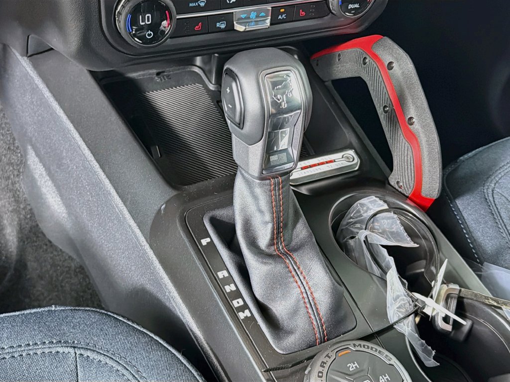 New 2026 Ford Bronco Heritage Edition AWD/4WD image 13