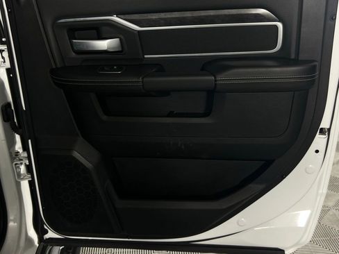 Used 2024 RAM 2500 Big Horn w/ Bed Utility Group image 29