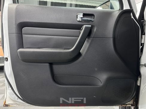 Used 2006 HUMMER H3 image 30