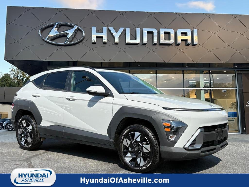 Certified 2024 Hyundai Kona SEL AWD/4WD image 1