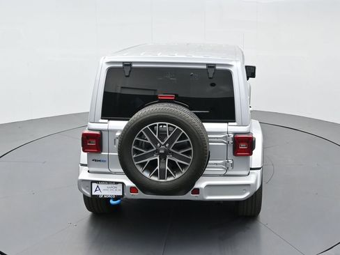 Used 2022 Jeep Wrangler Unlimited Sahara image 60