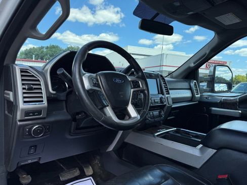 Used 2017 Ford F350 Lariat w/ Chrome Package AWD/4WD image 14