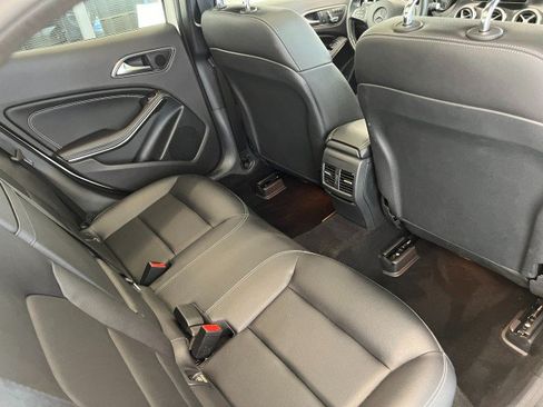 Used 2018 Mercedes-Benz GLA 250 4MATIC image 34