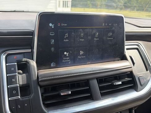 Used 2023 Chevrolet Suburban LT RWD image 21