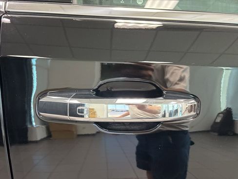 Used 2025 GMC Sierra 1500 SLT w/ SLT Premium Plus Package image 11