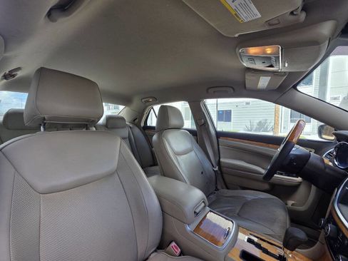 Used 2012 Chrysler 300 C image 52