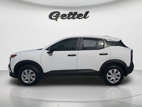 Certified 2025 Nissan Kicks S image 2