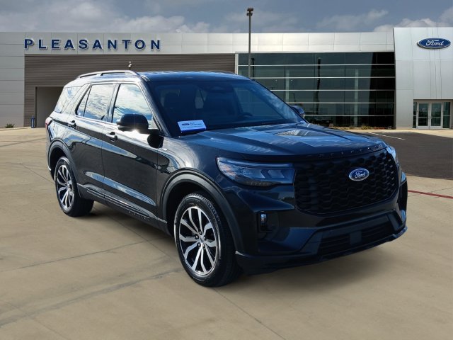 Certified 2025 Ford Explorer ST-Line AWD/4WD image 7