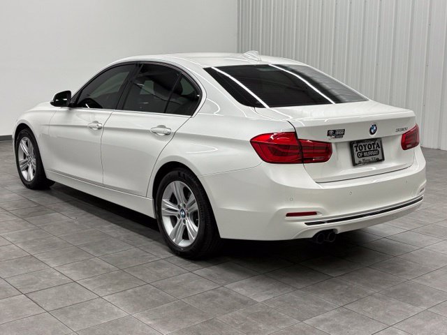 Used 2017 BMW 330i xDrive Sedan AWD/4WD image 4