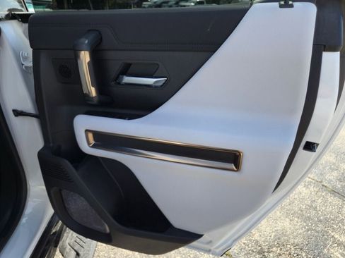 New 2025 GMC Hummer EV 3X image 10
