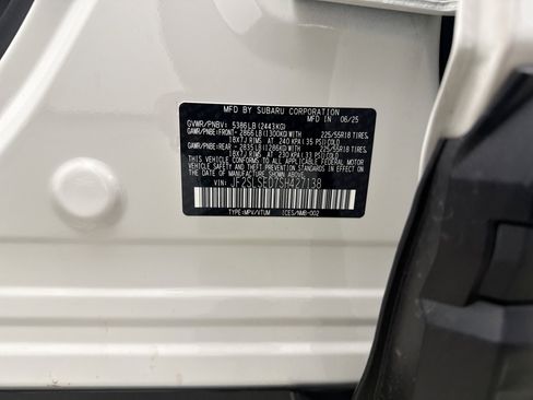 Used 2025 Subaru Forester Premium AWD/4WD image 11