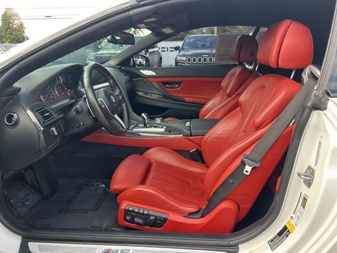 Used 2016 BMW M6 Convertible image 10