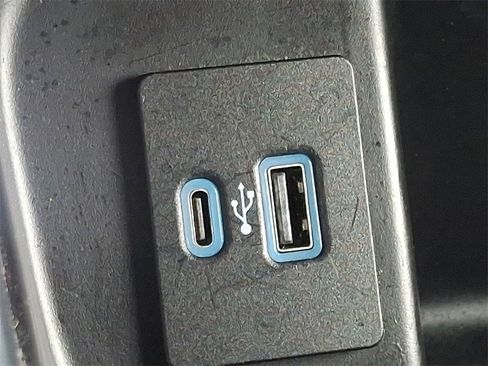 Used 2024 Ford F150 XLT w/ Mobile Office Package image 23