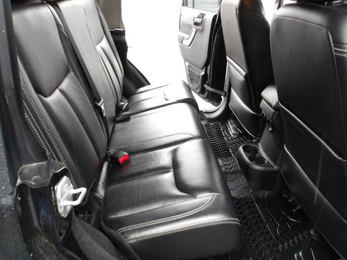 Used 2014 Jeep Wrangler Unlimited Rubicon AWD/4WD image 12