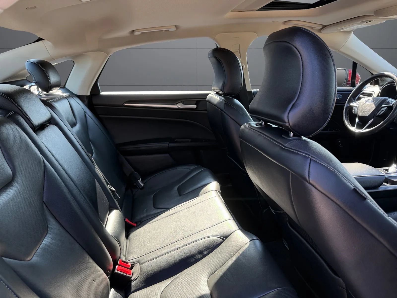 Used 2019 Ford Fusion Titanium FWD image 21