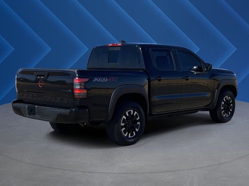 Used 2024 Nissan Frontier PRO-4X AWD/4WD image 3