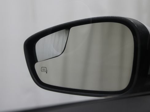 Used 2014 Ford Fiesta SE w/ Comfort Package image 14