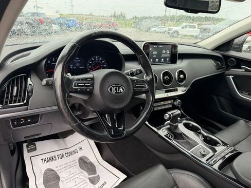 Used 2019 Kia Stinger AWD/4WD image 10
