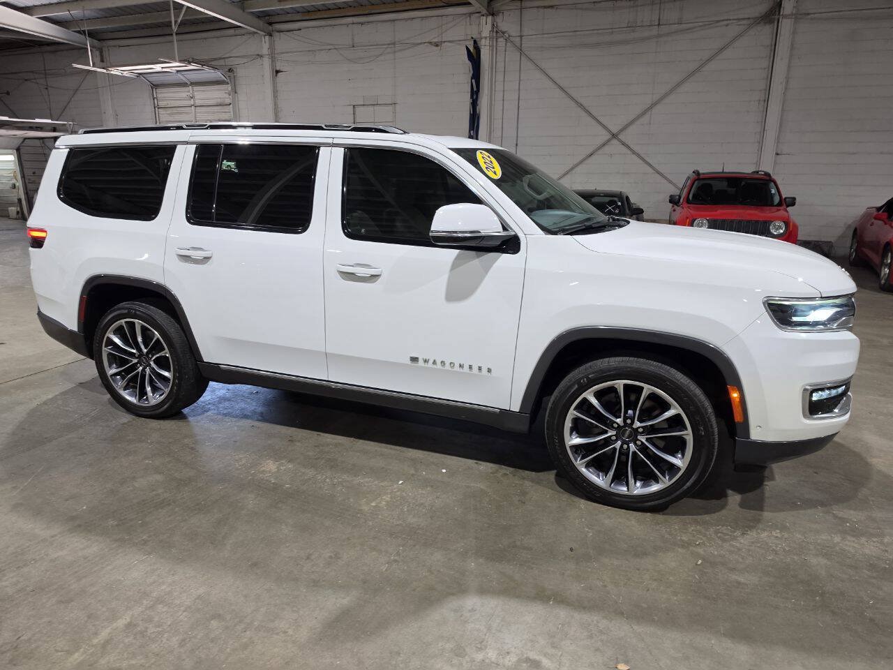 Used 2022 Jeep Wagoneer Series III w/ Premium Group I AWD/4WD image 18