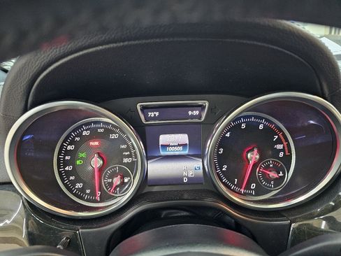 Used 2018 Mercedes-Benz GLS 450 4MATIC w/ Premium Package image 31