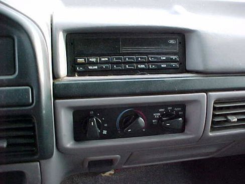 Used 1997 Ford F350 2WD Regular Cab image 17