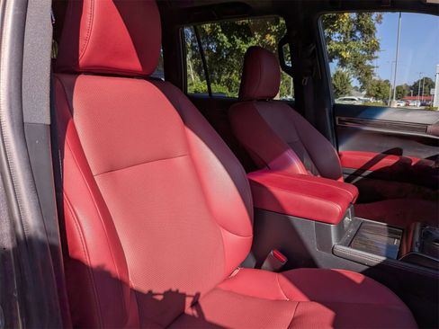 Used 2023 Lexus GX 460 Premium image 38