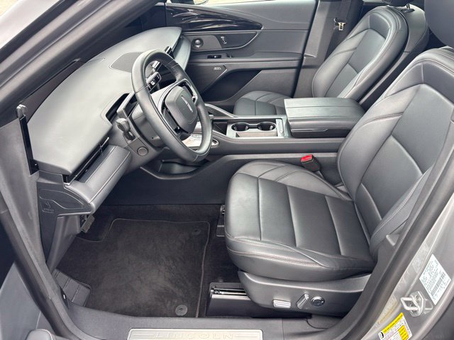 New 2025 Lincoln Nautilus Premier w/ Equipment Group 102A AWD/4WD image 2
