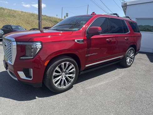 Used 2021 GMC Yukon Denali w/ Denali Ultimate Package AWD/4WD image 7