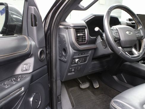 Used 2022 Ford Expedition Platinum image 57