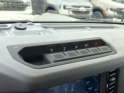 New 2026 Ford Bronco Badlands AWD/4WD image 16